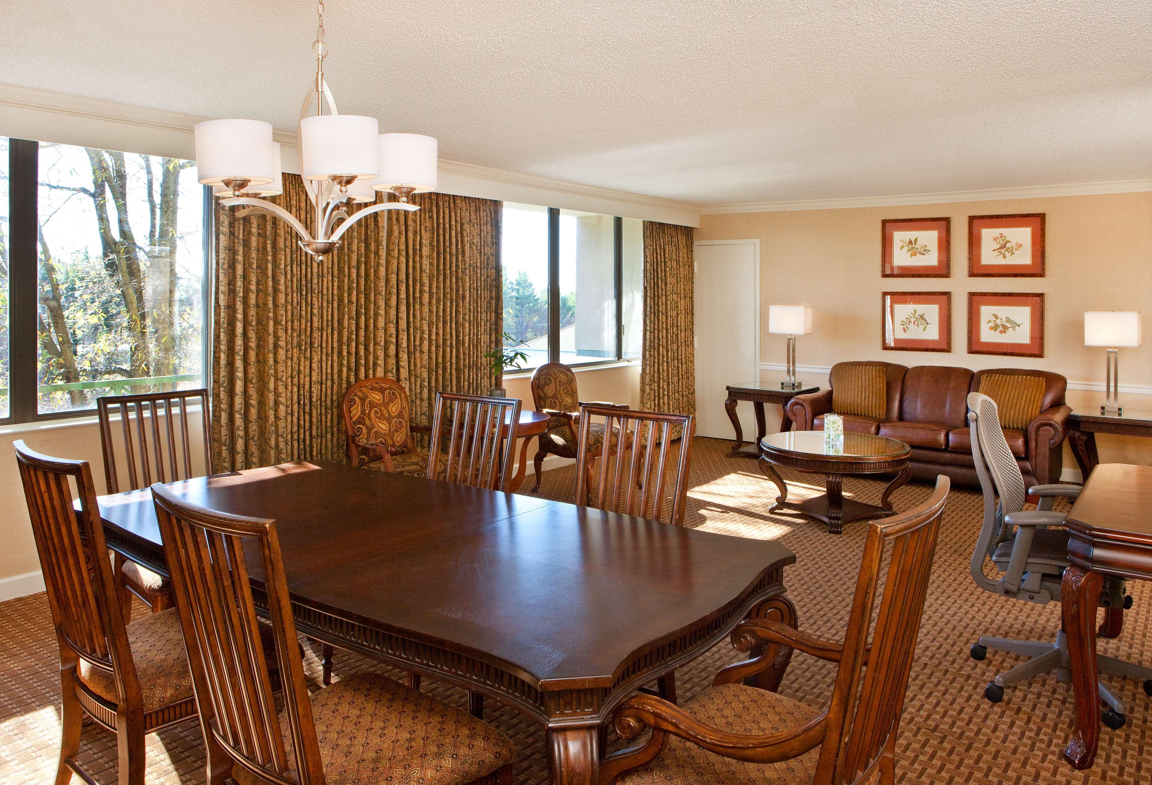 Doubletree By Hilton Baltimore North Pikesville Εξωτερικό φωτογραφία