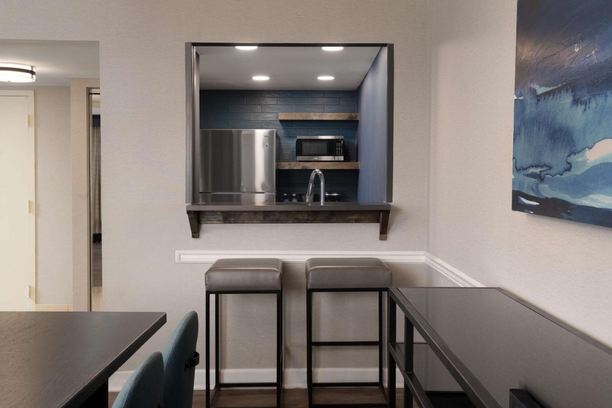 Doubletree By Hilton Baltimore North Pikesville Εξωτερικό φωτογραφία