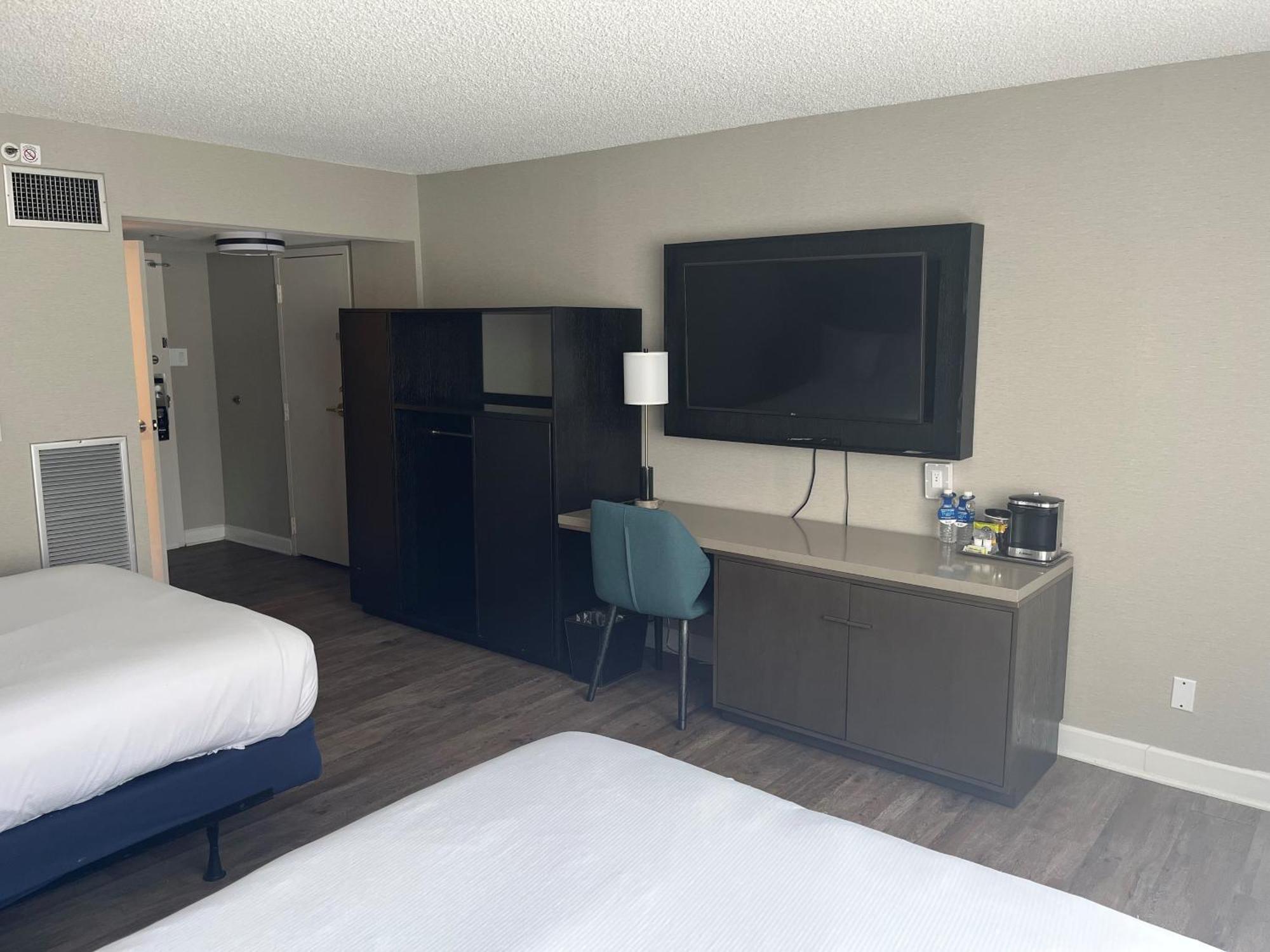 Doubletree By Hilton Baltimore North Pikesville Εξωτερικό φωτογραφία